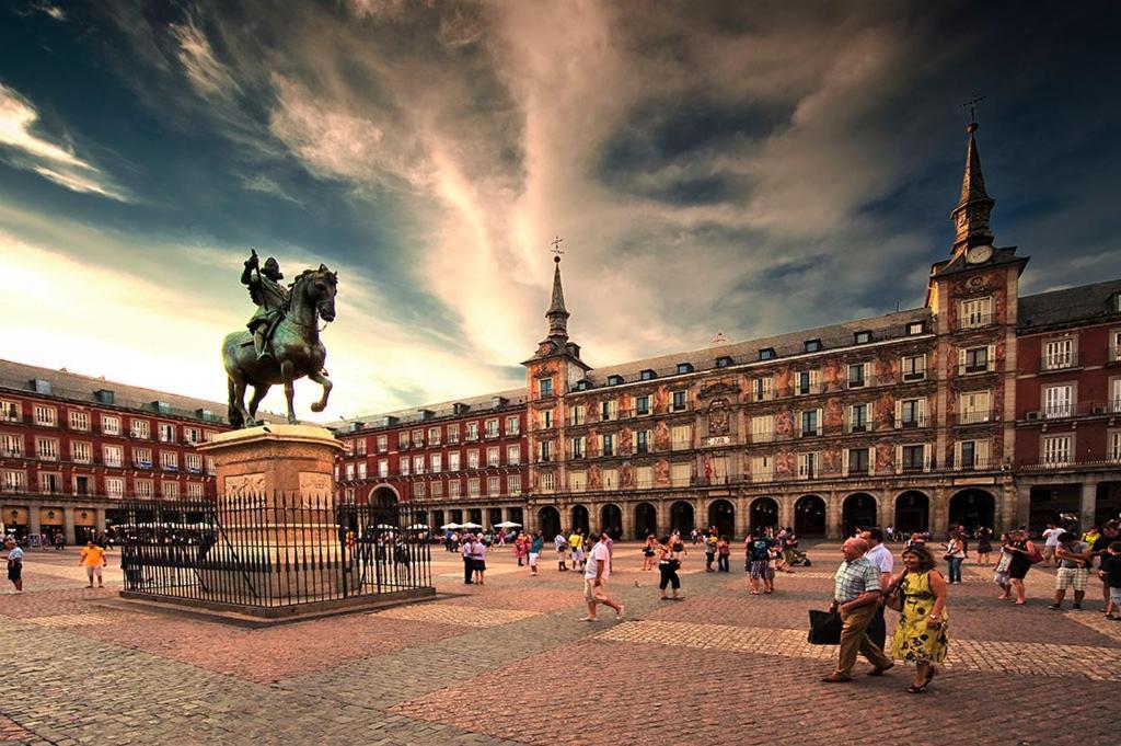 Sol Montera & Parking Tph Bed & Breakfast Madrid Ngoại thất bức ảnh